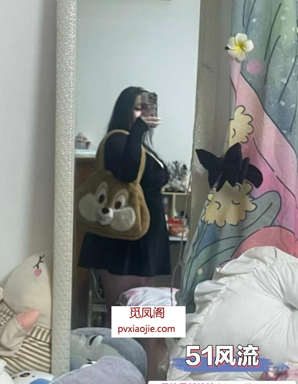 潜水街卡戴珊小萍