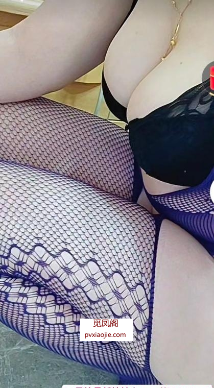 苏州大胸肥臀的小姐姐