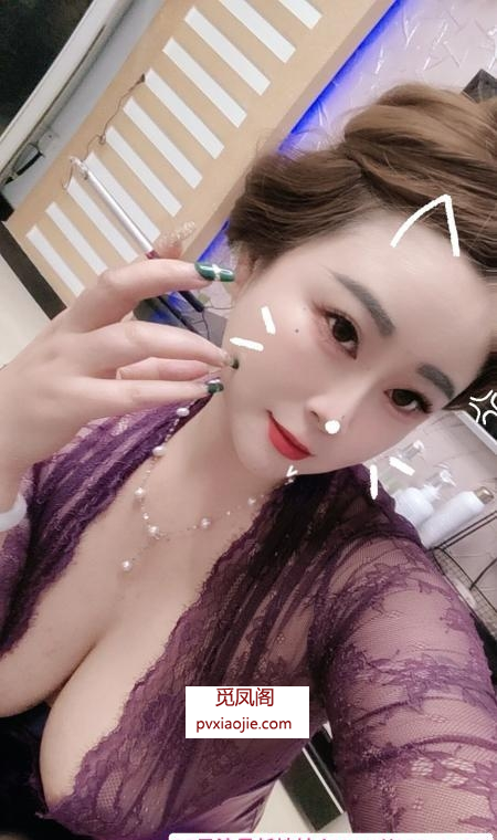 五里山天街大胸少妇