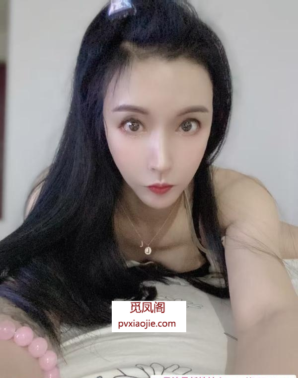 骚女长腿模特儿