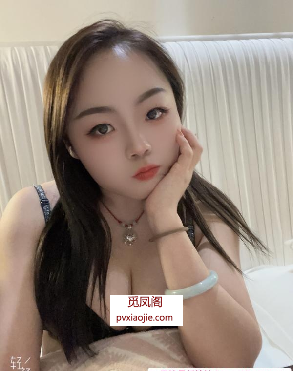 大胸服务控小妹