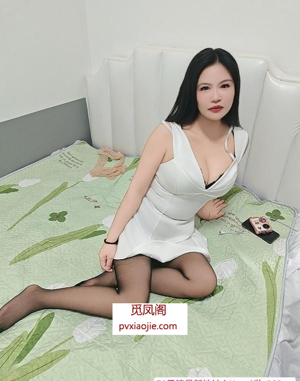 性价比泄火丝袜少妇