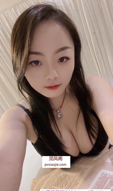 服务型大胸小妹